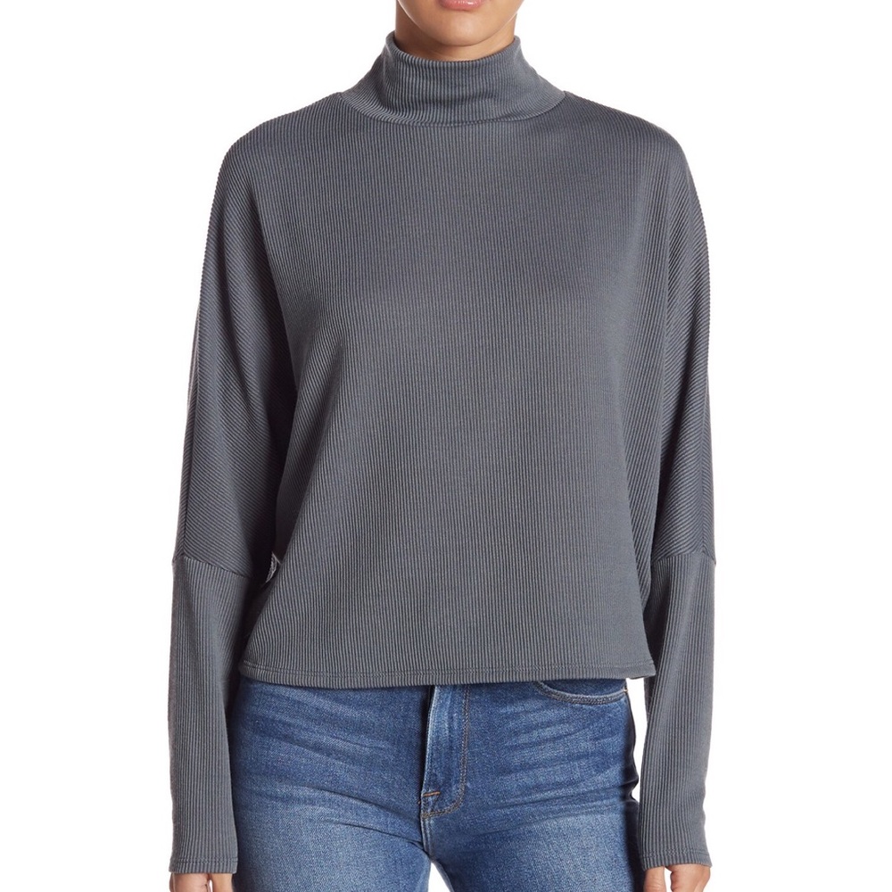 Melrose and Market  Ribbed Mock Neck Tee XS
